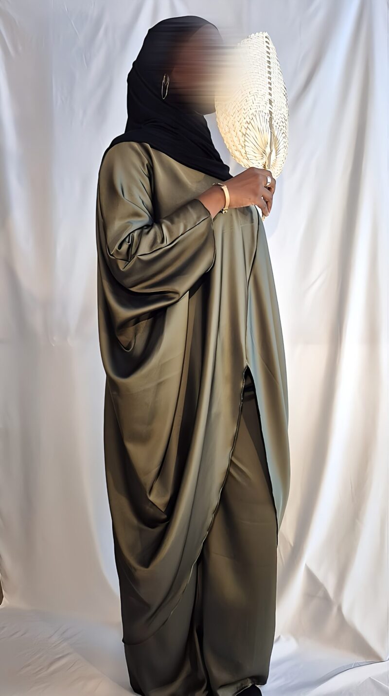 Ensemble Satin Asymétrique – Image 2